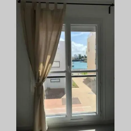 Studio de charme avec vue sur le Port * La Chaume